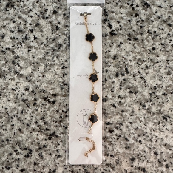 None Accessories - Gold and Black Clover Bracelet